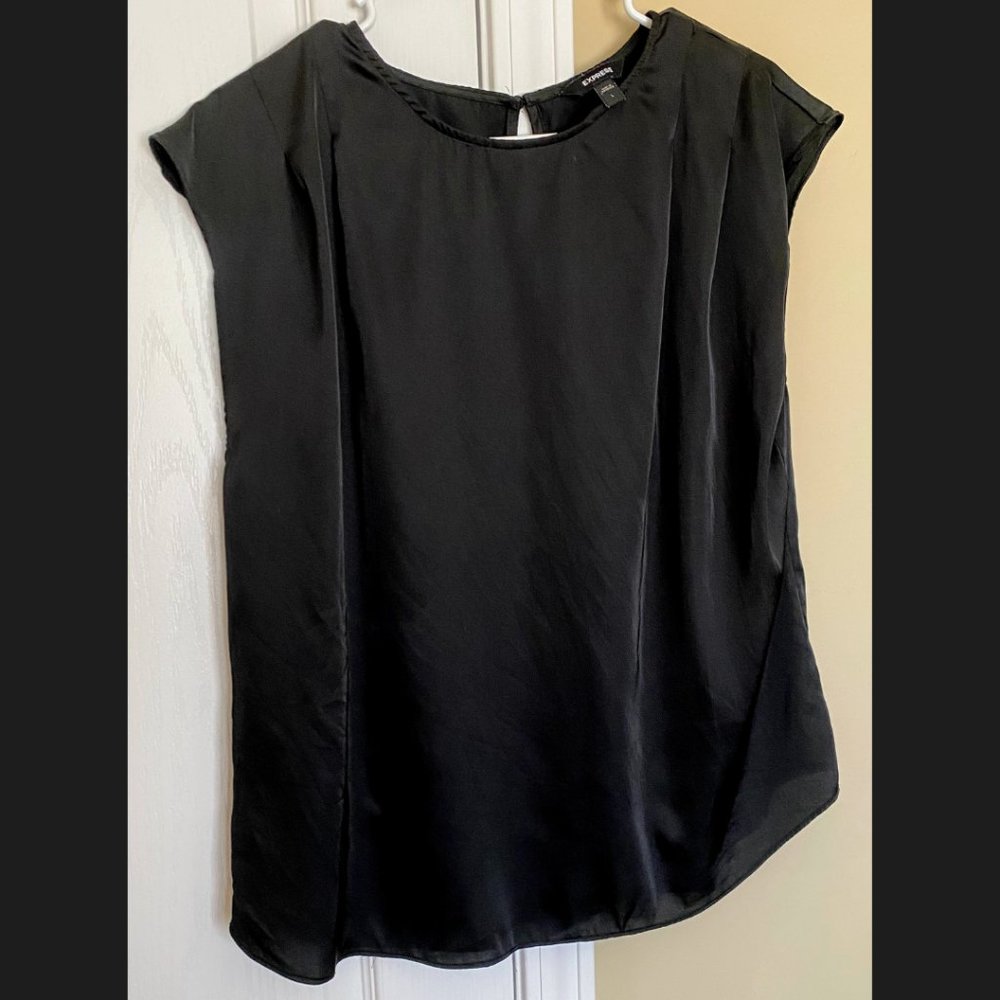 Silky Black Top